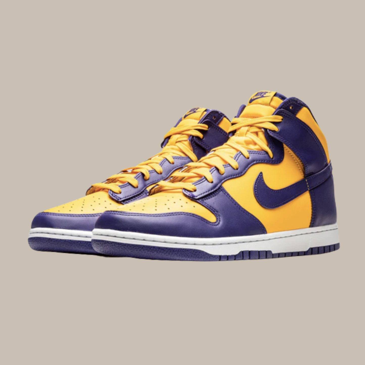 AccidentalFashionIcon_Dunk_High_Lakers_pairs