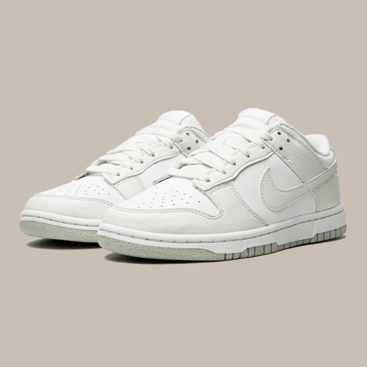 AccidentalFashionIcon_Dunk_Low_WMNS_Next_Nature_Mint_Pairs