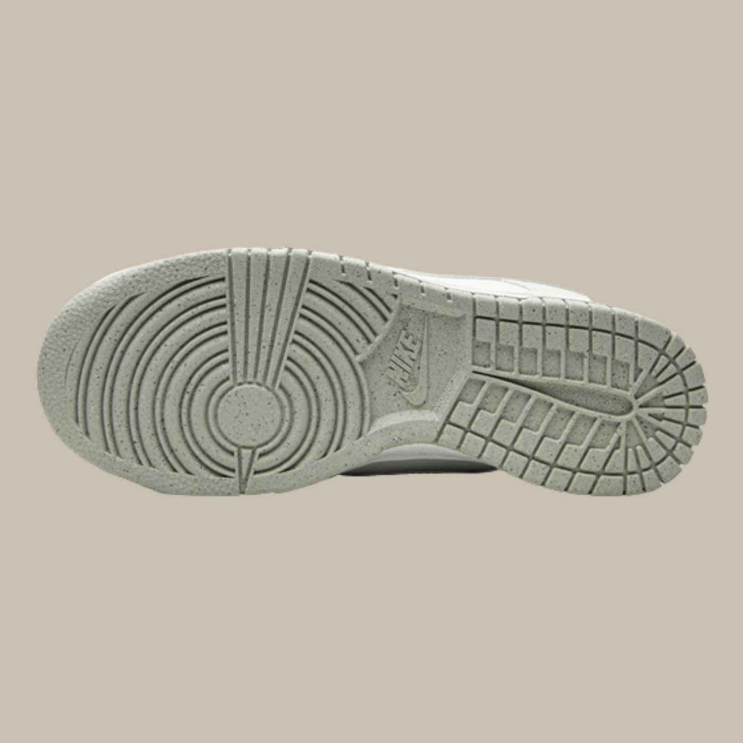 AccidentalFashionIcon_Dunk_Low_WMNS_Next_Nature_Mint_Sole