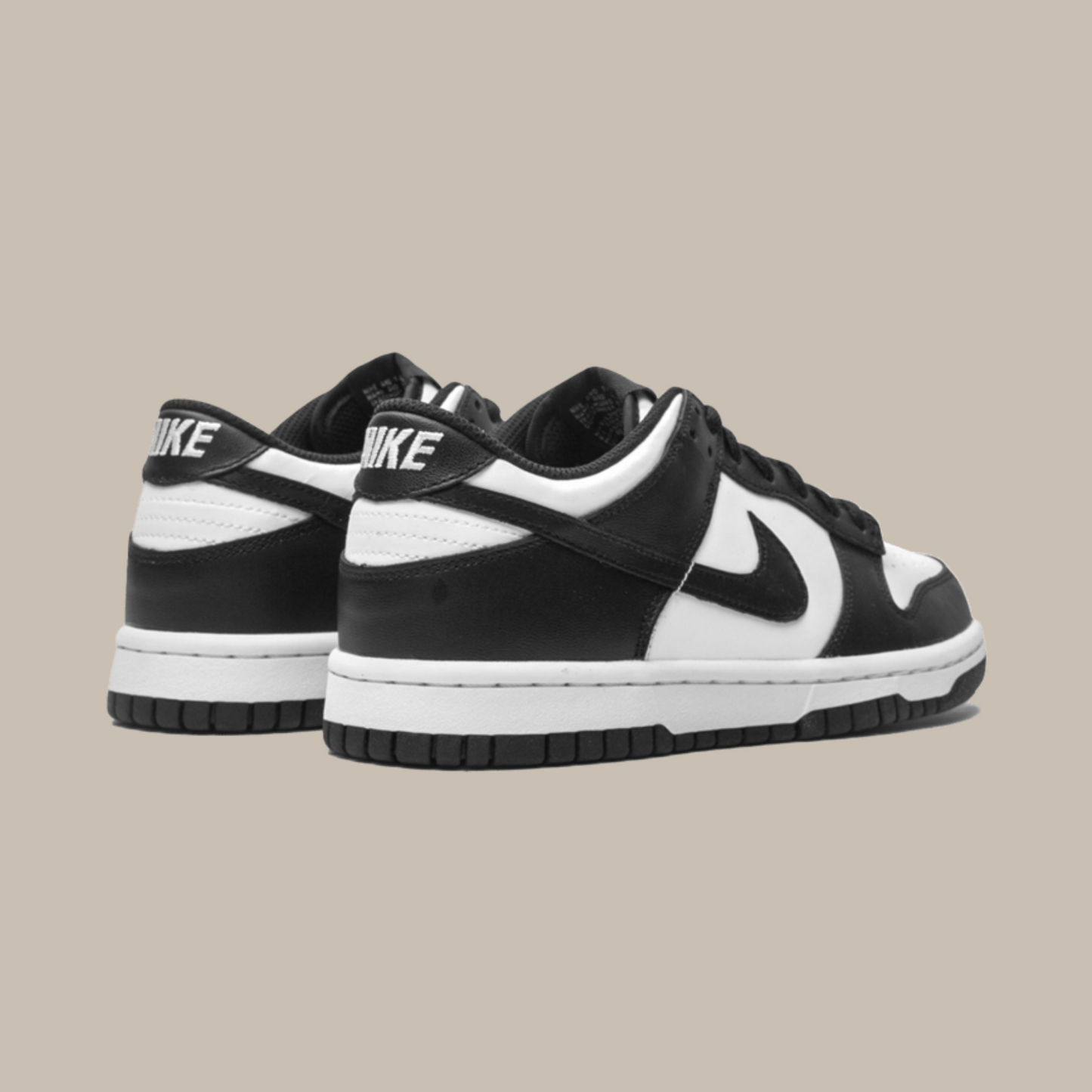 AccidentalFashionIcon_Dunk_Low_White_Black_Panda_2021_Backview