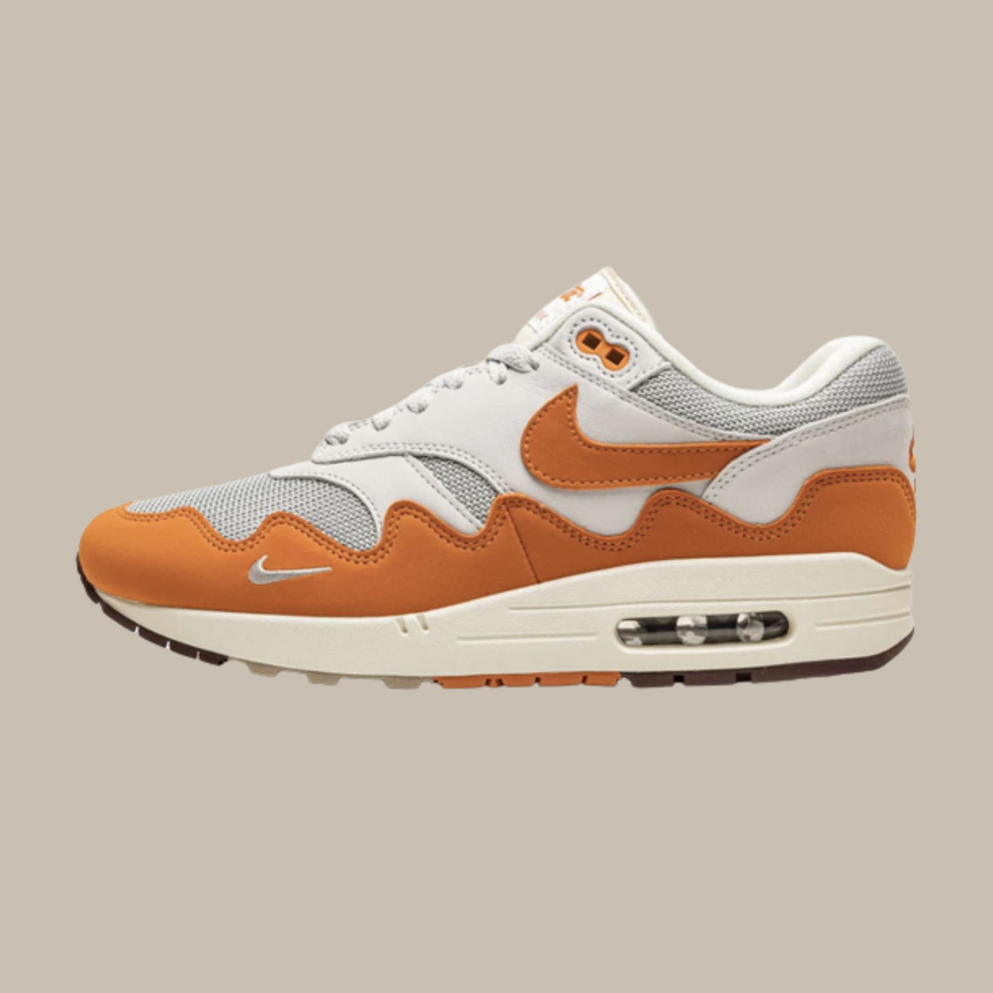 AccidentalFashionIcon_Nike_AirMax1_Patta_ Monarch_sideview