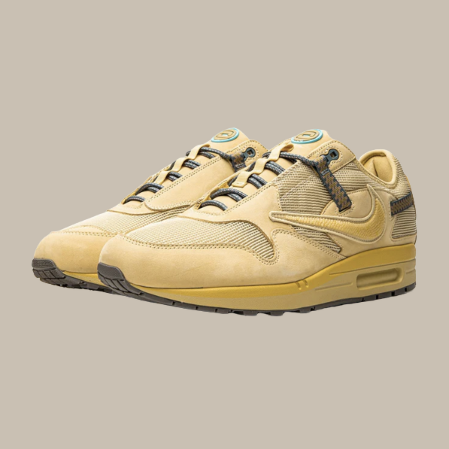 AccidentalFashionIcon_Nike_AirMax1_Travis_Scott_Cactus_Jack_Saturn_Gold_pairs