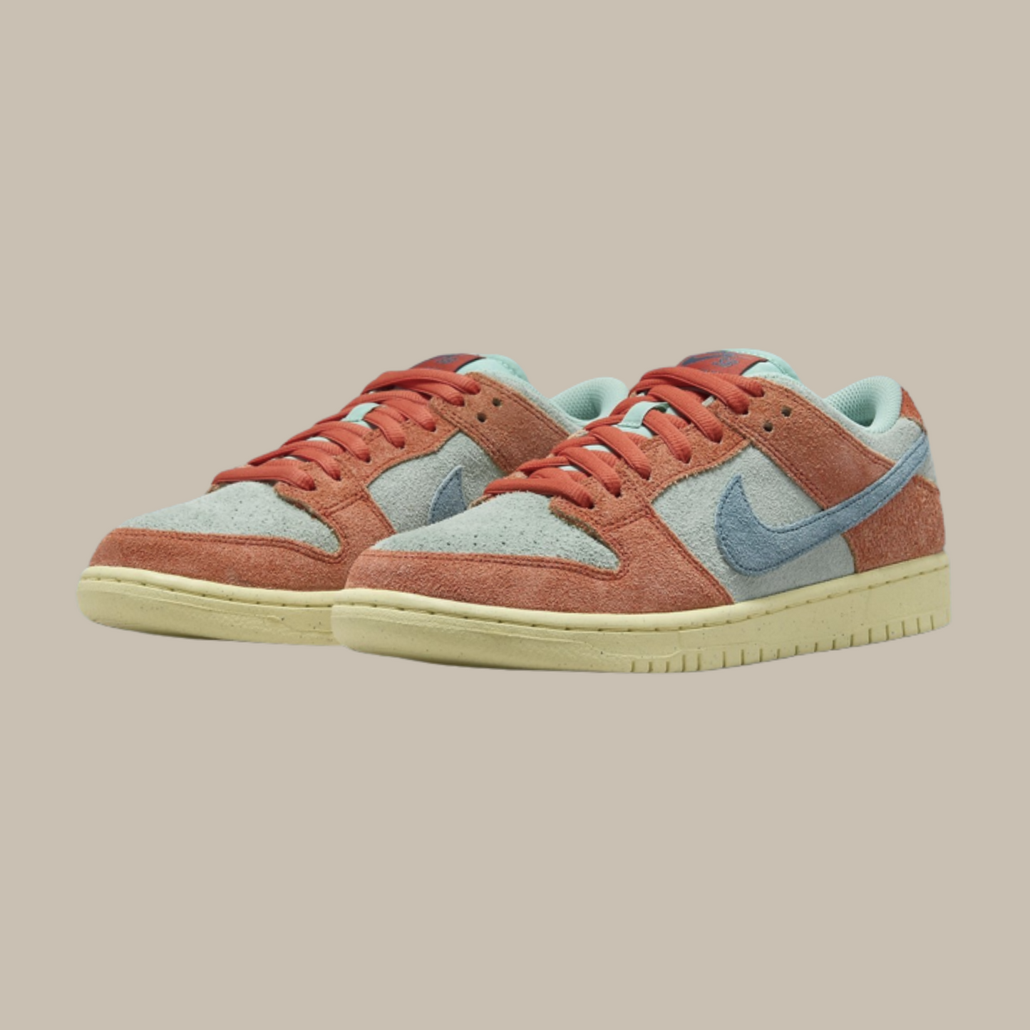 AccidentalFashionIcon_Nike_SB_Dunk_Low_Noise_Aqua_Emerald_Rise_Pairs