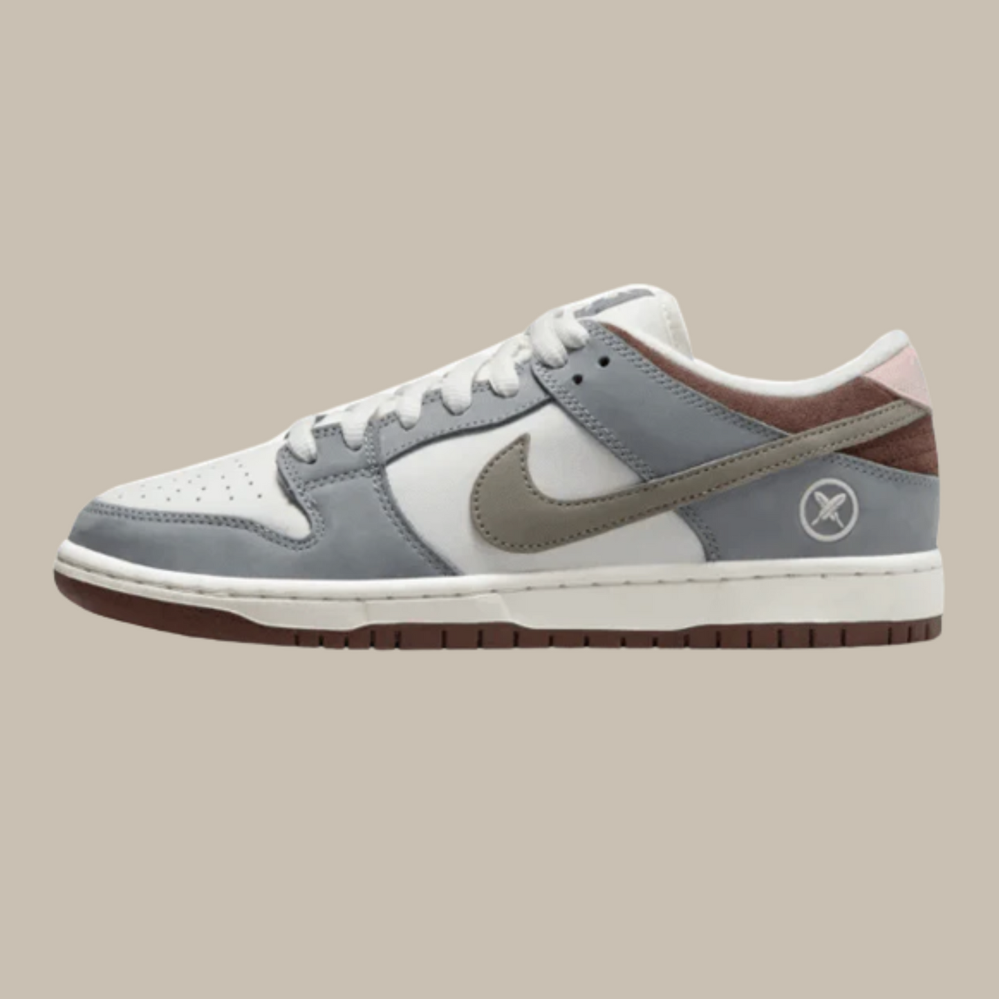 AccidentalFashionIcon_Nike_SB_Dunk_Low_Yuto_Horigome_Sideview