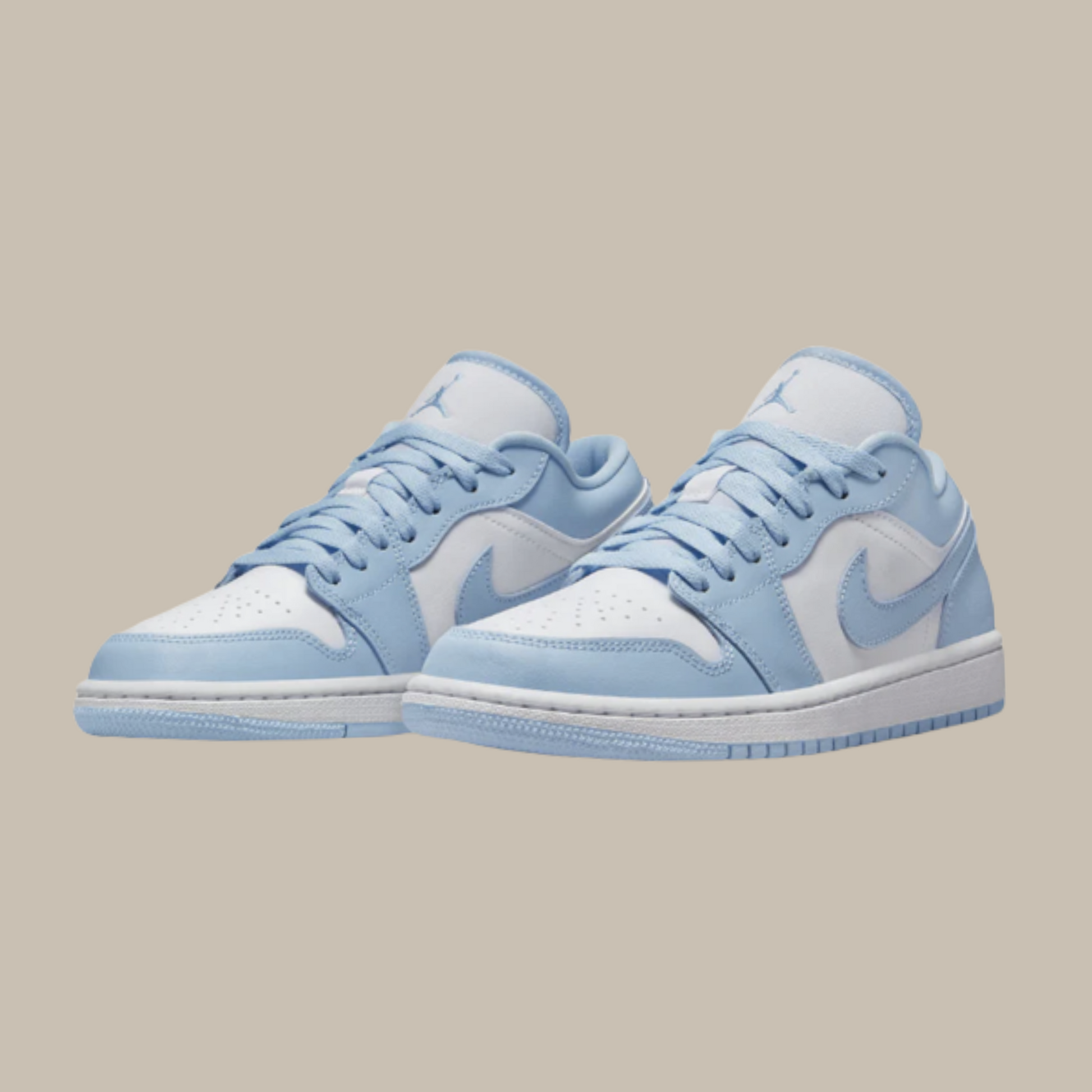 AccidentalFashionIcon_AirJordan1_Low_White_Ice_Blue_wmns_pairs