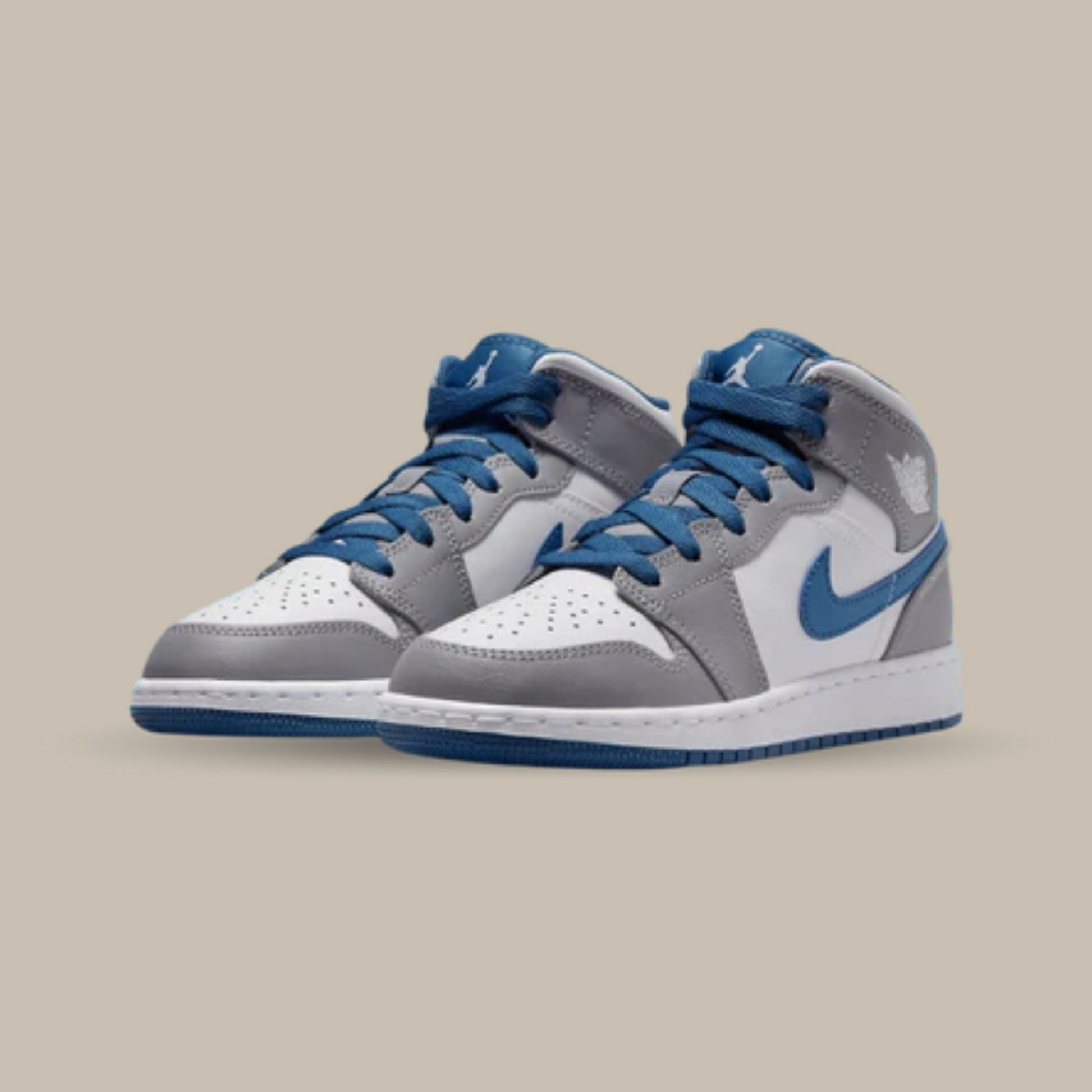 Jordan 1 mid true blue online