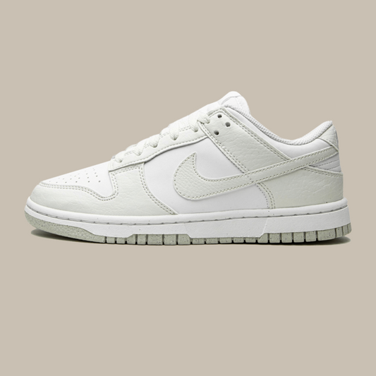 AccidentalFashionIcon_Dunk_Low_WMNS_Next_Nature_Mint_Sideview